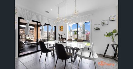 ✨ Spacious 5-Bedroom Family Home with Alfresco Decking - Photo 4