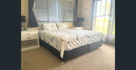 Large Family Home - Photo 4