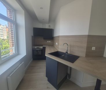 Location Appartement 2 pièces 40m² LILLE 59000 - Photo 1