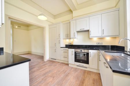 3 bedroom terraced house to rent - Photo 4