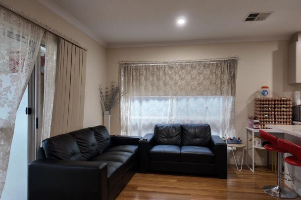 Modern 3-Bedroom Home in a Quiet, Convenient Location - Photo 1