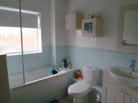 1 bedroom detached house to rent - Photo 4