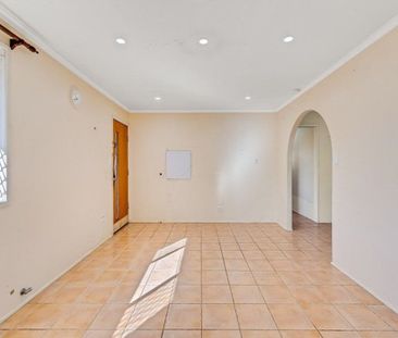 Charming 3-Bedroom Home in Glenvale. - Photo 4