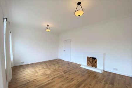 3 bedroom maisonette to rent - Photo 3