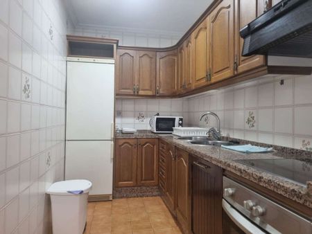 3 room luxury Flat for rent in Fuengirola, Spain - Photo 2