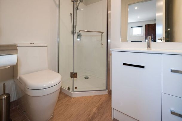 Matipo Room Available – Fully furnished includes power and internet – 1 Occupant ONLY - Photo 1