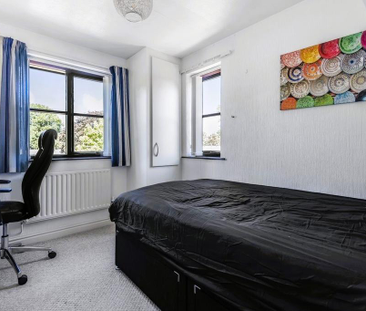 6 bedroom detached house to rent - Photo 5