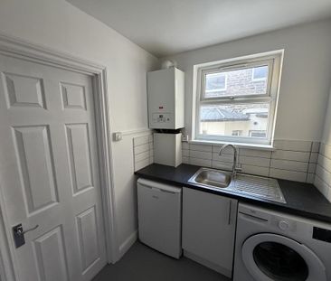 1 bedroom ground floor flat to rent - Photo 4