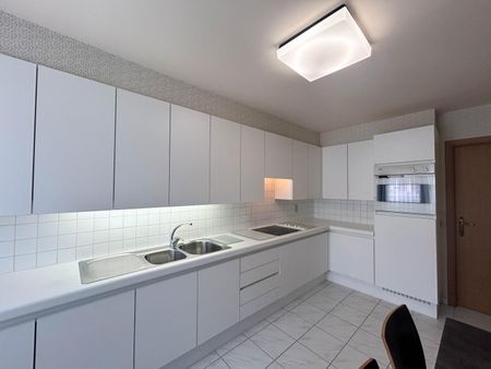 Instapklaar appartement in het centrum van Roeselare! - Photo 4