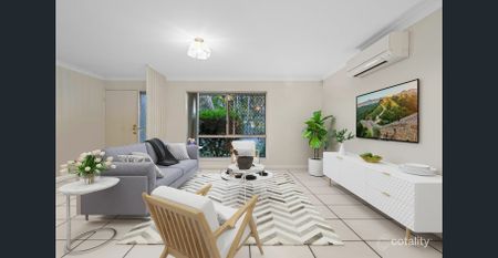 IMMACULATE FAMILY HOME - Photo 2