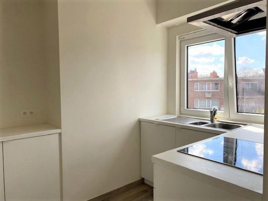 Appartement - Te huur - Photo 1