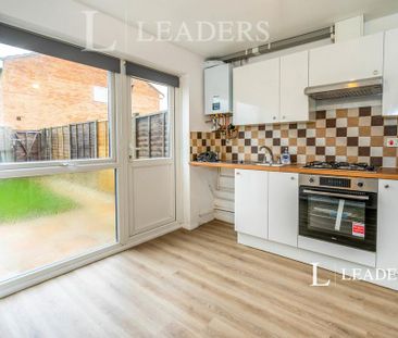 2 bedroom terraced house to rent - Photo 2