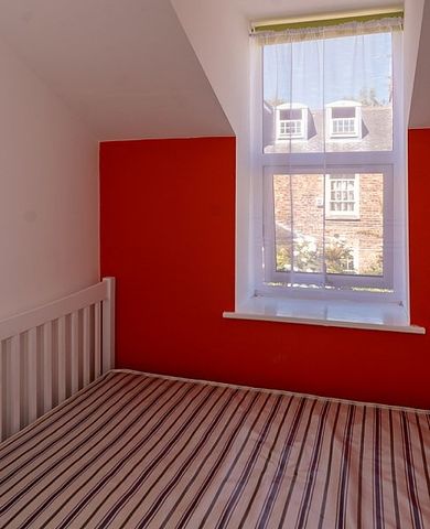 Rose House , Brook Street - Photo 2