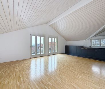 4 ½ PIÈCES - Au calme//4 ½ ZIMMER - Ruhige Lage - Photo 3