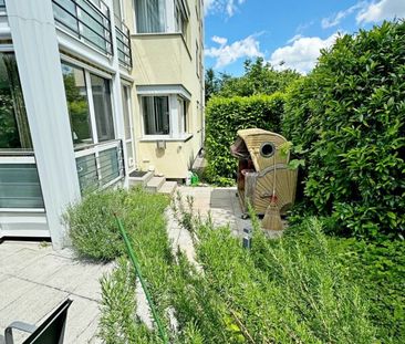 Moderne und möblierte 3,5-Zimmerwohnung mit idyllischem, sonnigen Gartensitzplatz - Photo 1