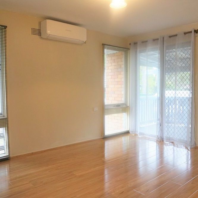 Renovated Beauty- in a quiet family cul-de-sac! - Photo 1