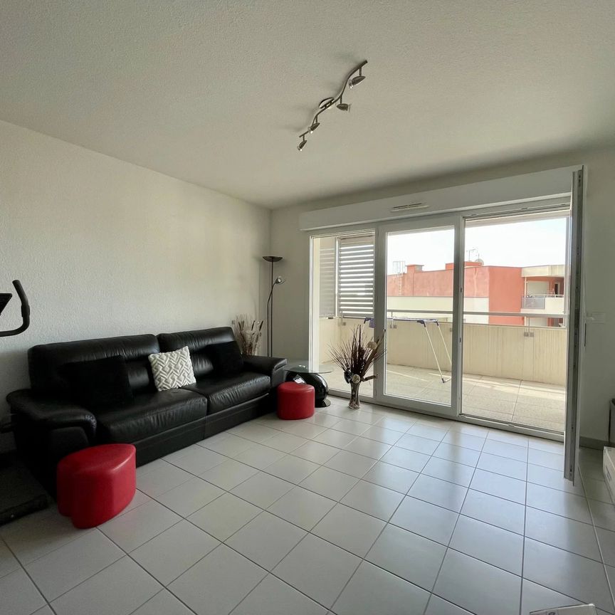 Location Appartement 3 pièces 61m² NIMES 30000 - Photo 1
