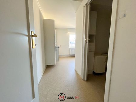 Ruim appartement te huur in het hart van Zonhoven - Photo 5