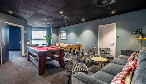 Westferry Circus, Docklands, E14 - Photo 1