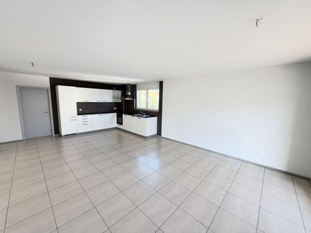 Un grand espace vert pour vos enfants - Photo 4