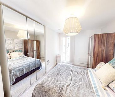 3 bedroom apartment to rent - Photo 6