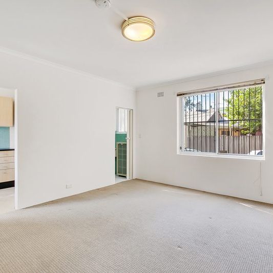 Ground Floor Security Apartment - Photo 1