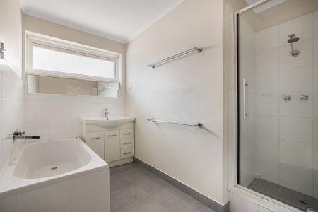 2/10 Elm Grove, Mckinnon - Photo 5