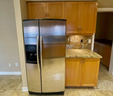 For Lease - 215 Edenbrook Hill Drive, Brampton, Ontario - Photo 2