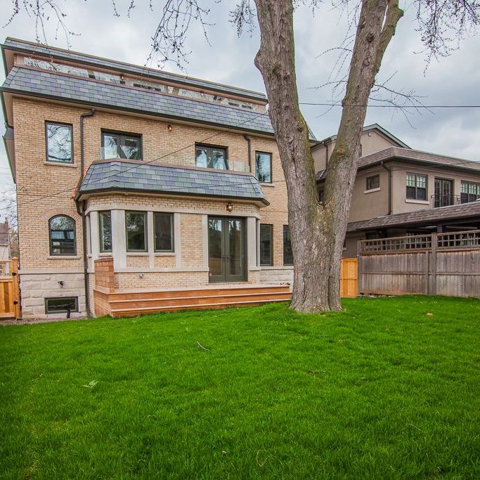 For Lease - 441 Oriole Parkway, Toronto, Ontario - Photo 1