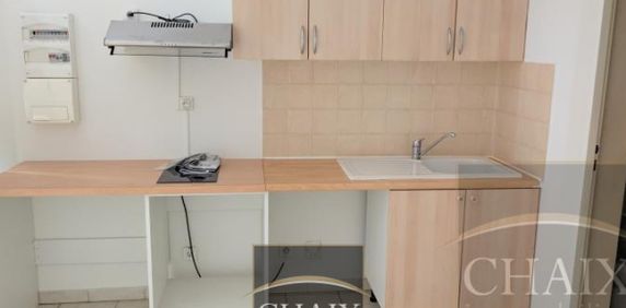 AUBAGNE T1/2 en rez-de-chaussée - Photo 2