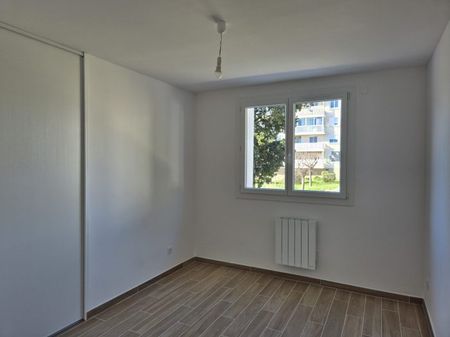 T4 Toulon LA COUPIANE 71.60 m² - Photo 3