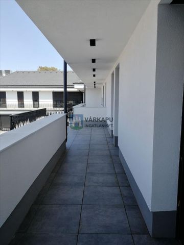 Kiadó új építésű lakás - Székesfehérvár - Photo 4