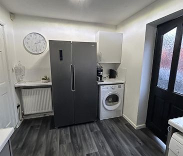 3 bedroom semi-detached house to rent - Photo 6