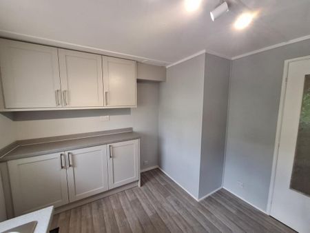 2 bedroom detached house to rent - Photo 5