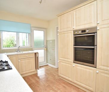 2 bedroom detached bungalow to rent - Photo 6