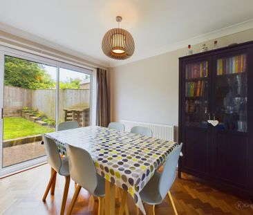 4 bedroom semi-detached house to rent - Photo 4