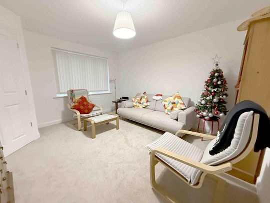 3 bedroom semi-detached house to rent - Photo 1