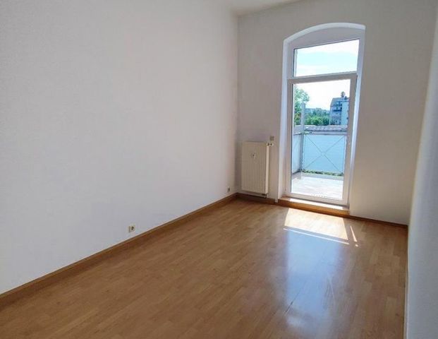 ++ schicke 2-Raum Wohnung mit Küche, Balkon & Personenaufzug - nahe Hauptbahnhof & Sachsenallee ++ - Foto 1