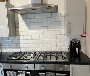 6 Bed Terraced House, Elmbank Road, L18 - Photo 6