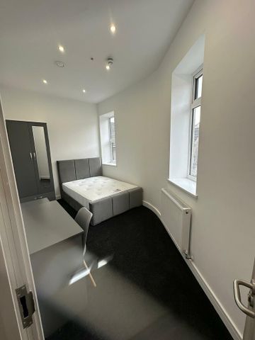 Woodfield Street, Morriston, Swansea - Photo 4