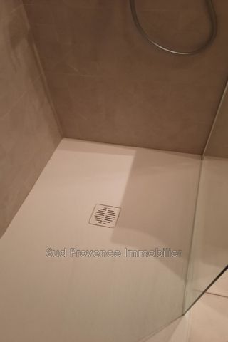 Location Appartement 1 pièce 30m² CANNES 06150 - Photo 2