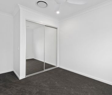 Modern Comfort Meets Lifestyle Convenience in Coomera - Photo 2