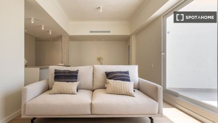 2 room luxury Flat for rent in Valencia, Spain - Photo 3