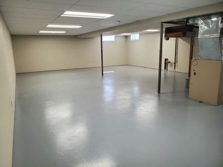 2106 LOUISE AVENUE - Photo 4
