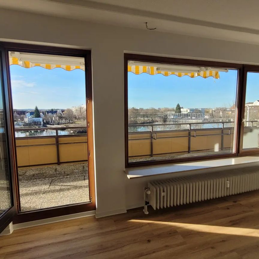 4,5 Zimmerwohnung inkl. TG-Platz mit grandiosem Blick auf den Oberen See u. die Altstadt Böblingens - Foto 1