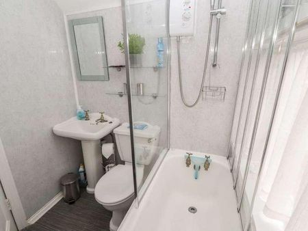 Church Road, Thornton Hough, Wirral, CH63 - Photo 4