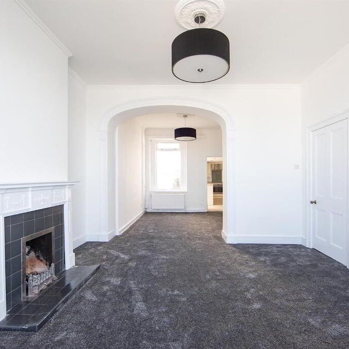 56 Ballyholme Esplanade, Bangor, BT20 5NJ - Photo 1