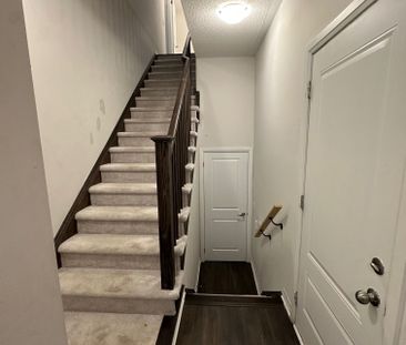 For Lease - 585 Colborne Street Unit# 106, Brantford, Ontario - Photo 2