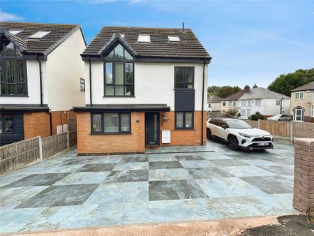 4 bedroom detached house to rent - Photo 4