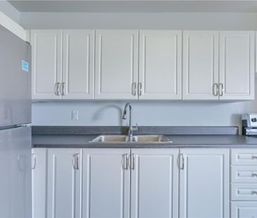 Imperial Towers - Photo 1